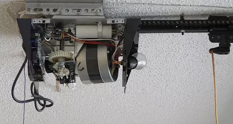Garage Door Motor Replacement in Country Walk, FL